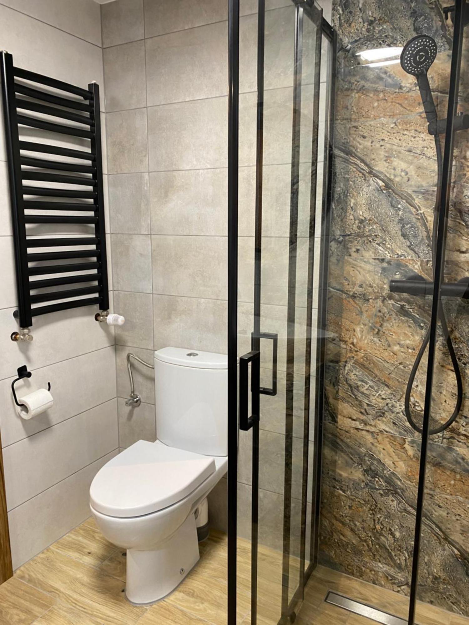 M1 W Centrum Wiela Apartment *