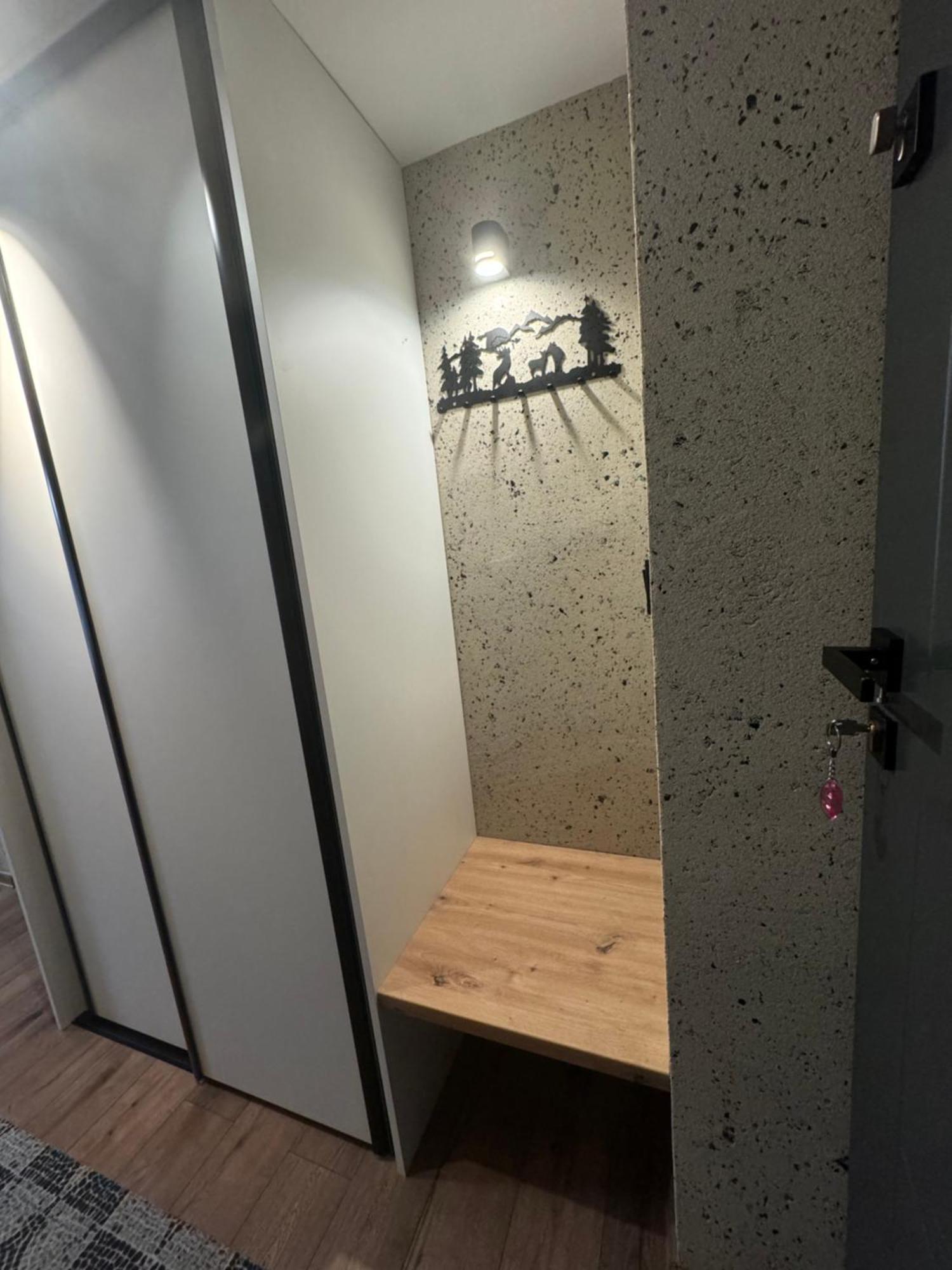 M1 W Centrum Wiela Apartment *